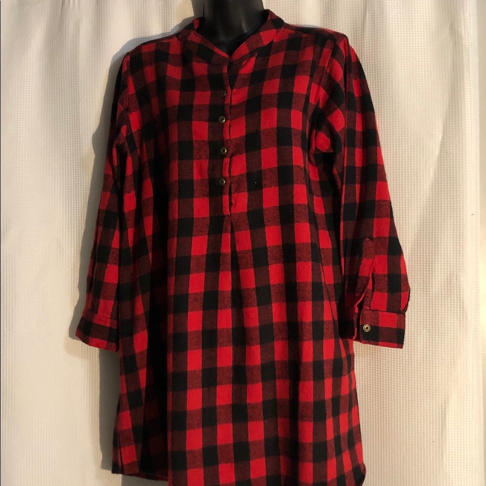 B. Boutique by Evergreen Buffalo Plaid Flannel Top